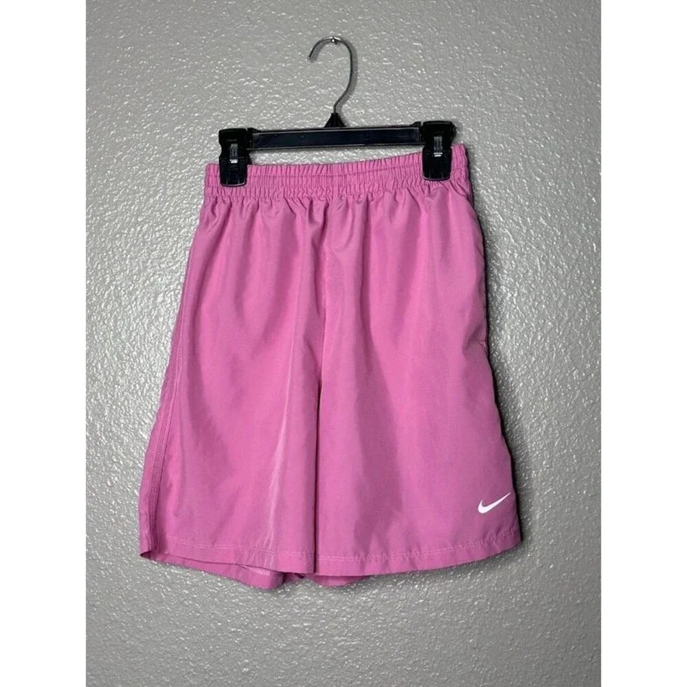Nike Dri-Fit boys shorts magic flamingo large